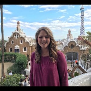 Meet your Posher, Leah